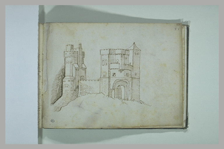 Forteresse sur un promontoire