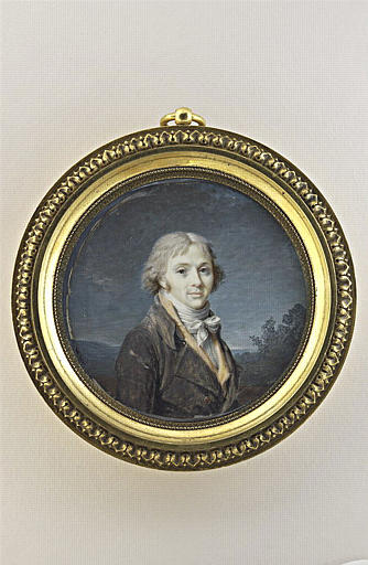 Portrait d'homme, en buste, en habit brun et gilet jaune clair