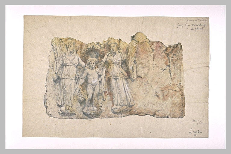 Fragment d'un sarcophage de plomb : putto couronné par deux victoires
