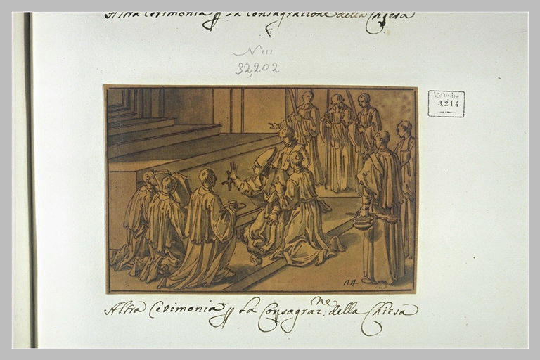 L'évêque oint une croix sur le devant d'un autel