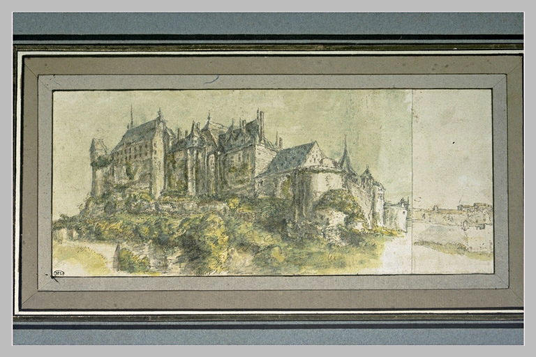Vue d'un important château sur une hauteur