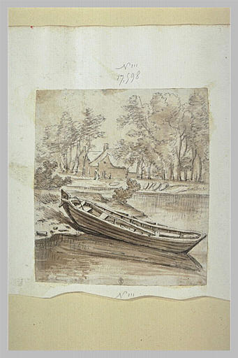 Barque sur la berge, amarrée devant des bâtiments entourés d'arbres