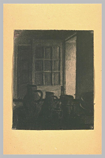 Chambre dans la pénombre, éclairée par une porte entrouverte