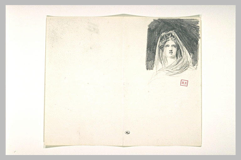 Tête de femme, vue de face, un voile sur la tête