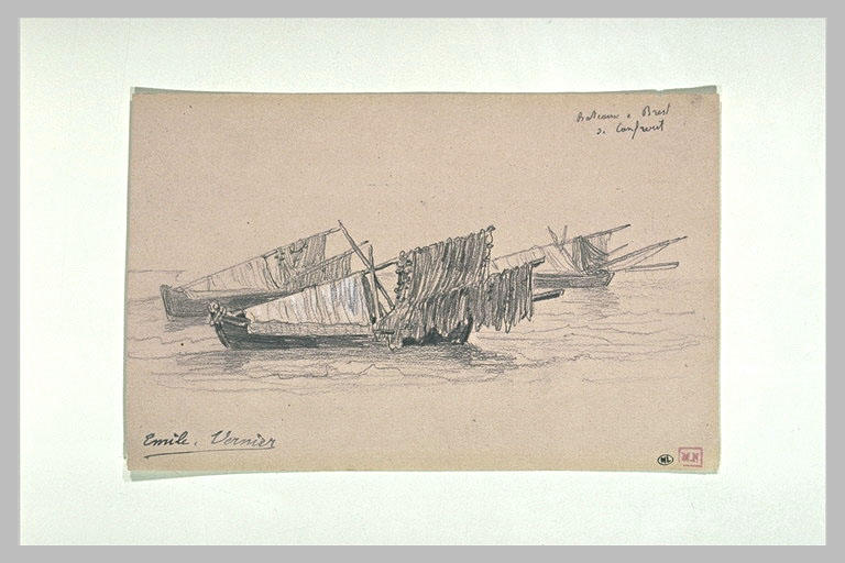 Trois barques de pêche avec leurs filets séchant, à Brest