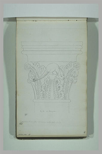 Chapiteau d'une des colonnes isolés de la nef de Notre-Dame de Noyon