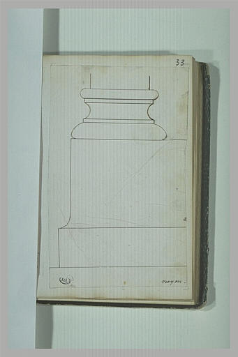 Base de colonne relevé à Noyon