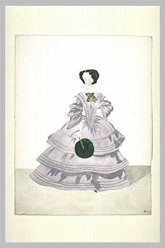 Femme debout, de face, vêtue d'une robe à crinoline mauve