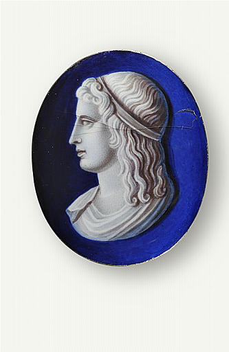 Profil de jeune homme avec cheveux longs et bouclés