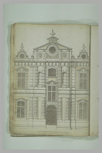 Etude d'architecture : pavillon du fond de la cour à Coulommiers