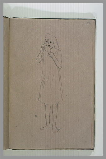 Femme assise à terre