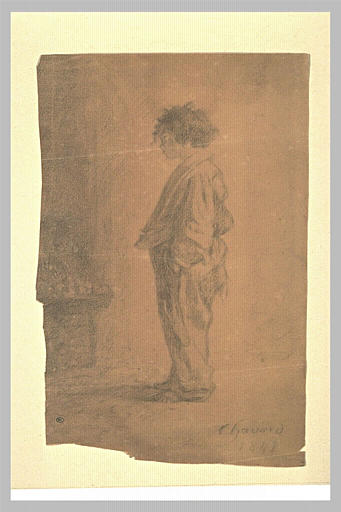 Gamin déguenillé et ébouriffé, de profil vers lagauche