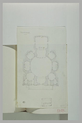 Plan d'une église à Ravenne