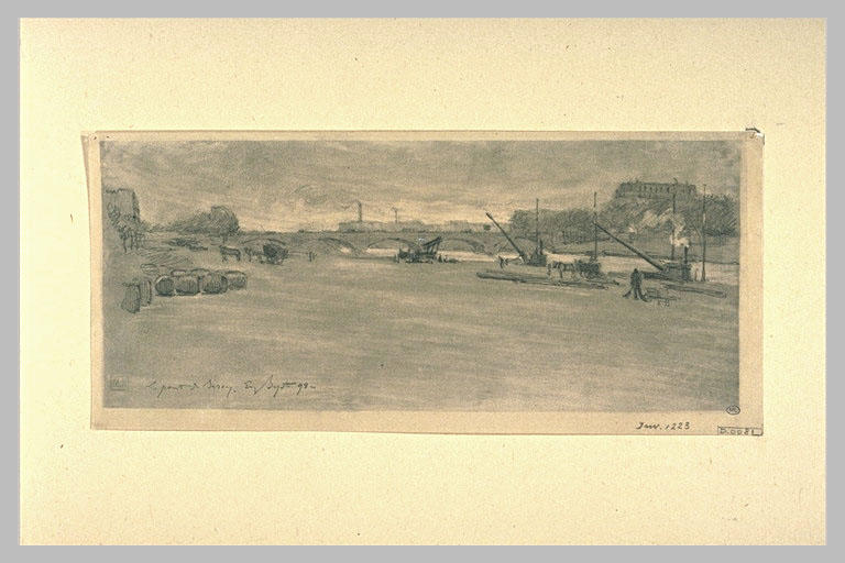 Vue prise aux abords du pont de Bercy