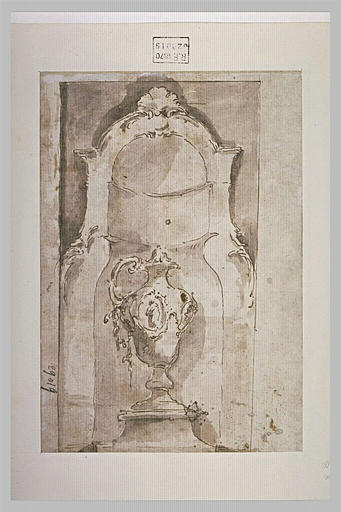 Etude de vase dans une niche