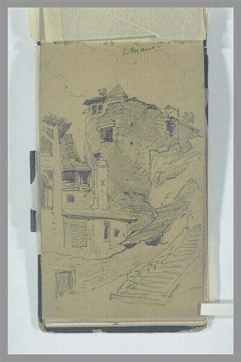Ancienne tour et vieilles maisons près d'un escalier, au Mans