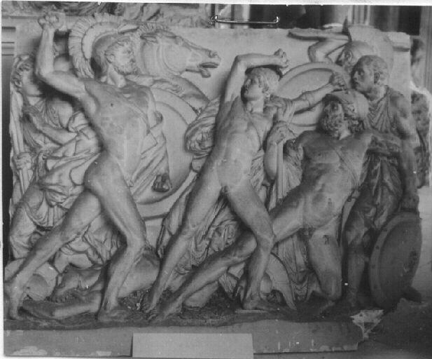 Mézence blessé, préservé par l'intrépidité de son fils Lausos