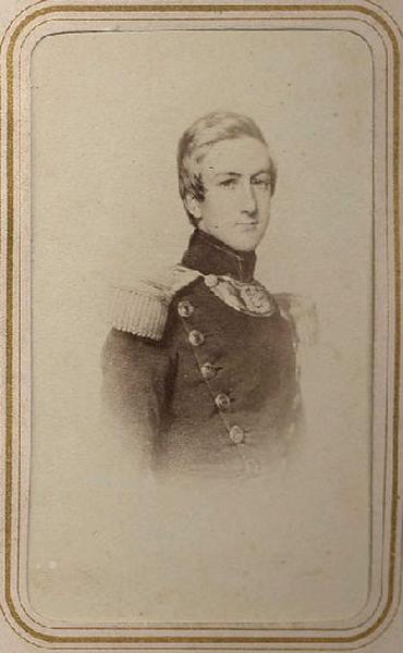 Portrait de Henri d'Orléans, duc d'Aumale (1822-1897) en buste, imberbe, en uniforme, d'après le tableau de Winterhalter
