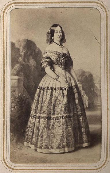 Portrait de la duchesse de Montpensier, en pied, reproduction d'après Winterhalter