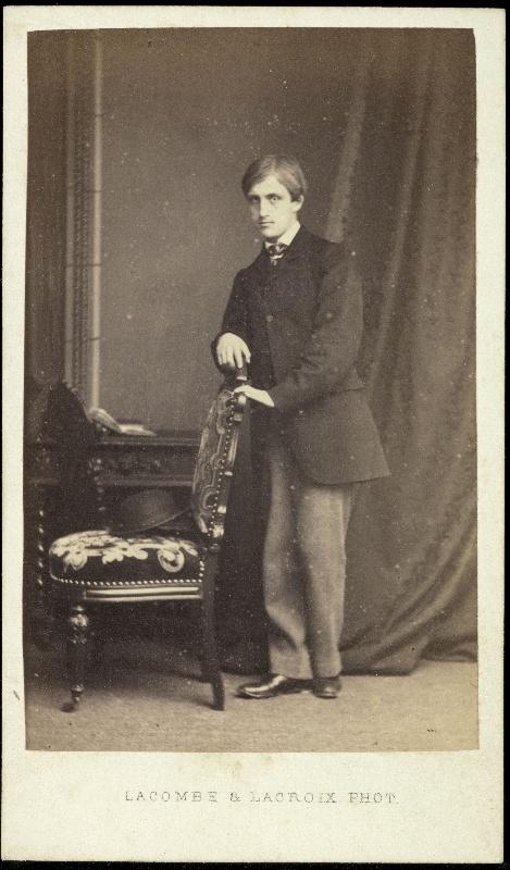Louis-Philippe Marie Léopold, prince de Condé (Saint-Cloud, 1845 ; Sydney, 1866) en pied