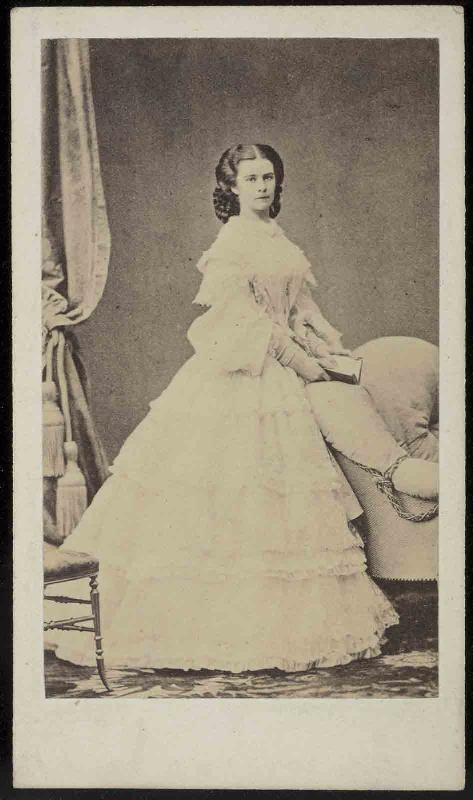 Portrait de l'Impératrice Elisabeth d'Autriche, dite Sissi (Munich, 1837 ; Genève, 1898)