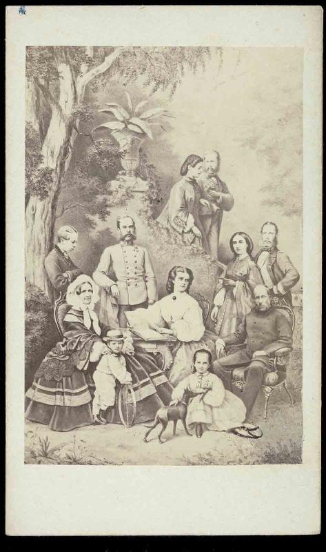 Portrait de groupe de la Famille Impériale d'Autriche, reproduction d'une gravure de ?