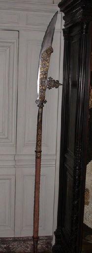 Grand couteau de brèche avec hampe