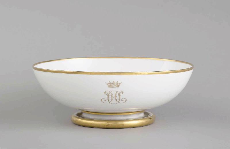Jatte en porcelaine dure de Sèvres, service de 1847