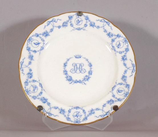 Assiette bleue en porcelaine dure de Minton, bleu clair