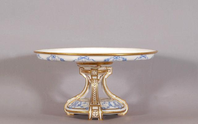 Compotier en porcelaine dure de Minton bleu clair