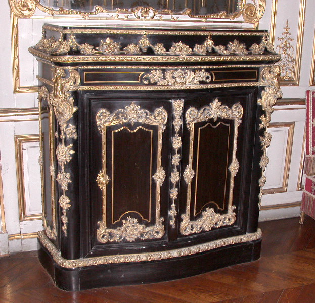 Armoire basse