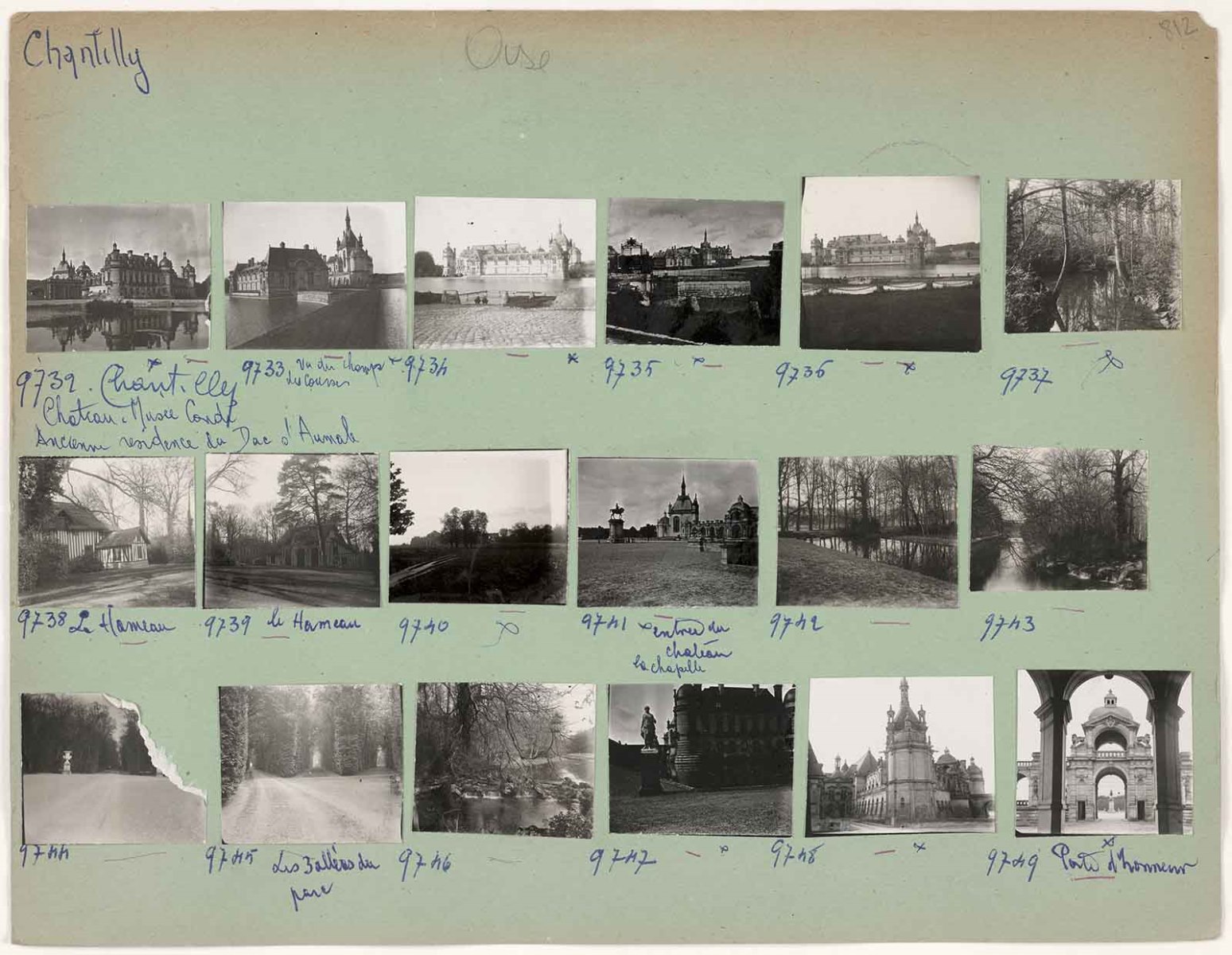 Photographies : planche au format planche-contact de 18 vues extérieures de Chantilly contrecollées sur carton vert