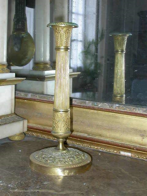 Flambeau Louis XVI en bronze doré