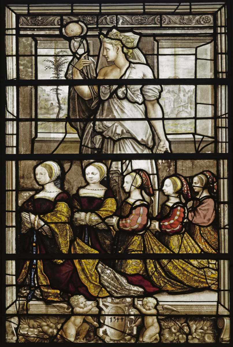 Verrière provenant de la chapelle d’Ecouen : Sainte Agathe et les filles du Connétable Anne de Montmorency