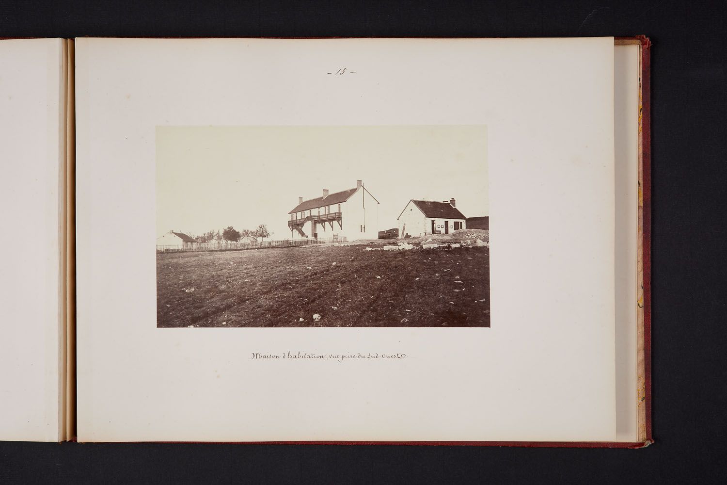 “Maison d’habitation, vue prise du Sud-Ouest”