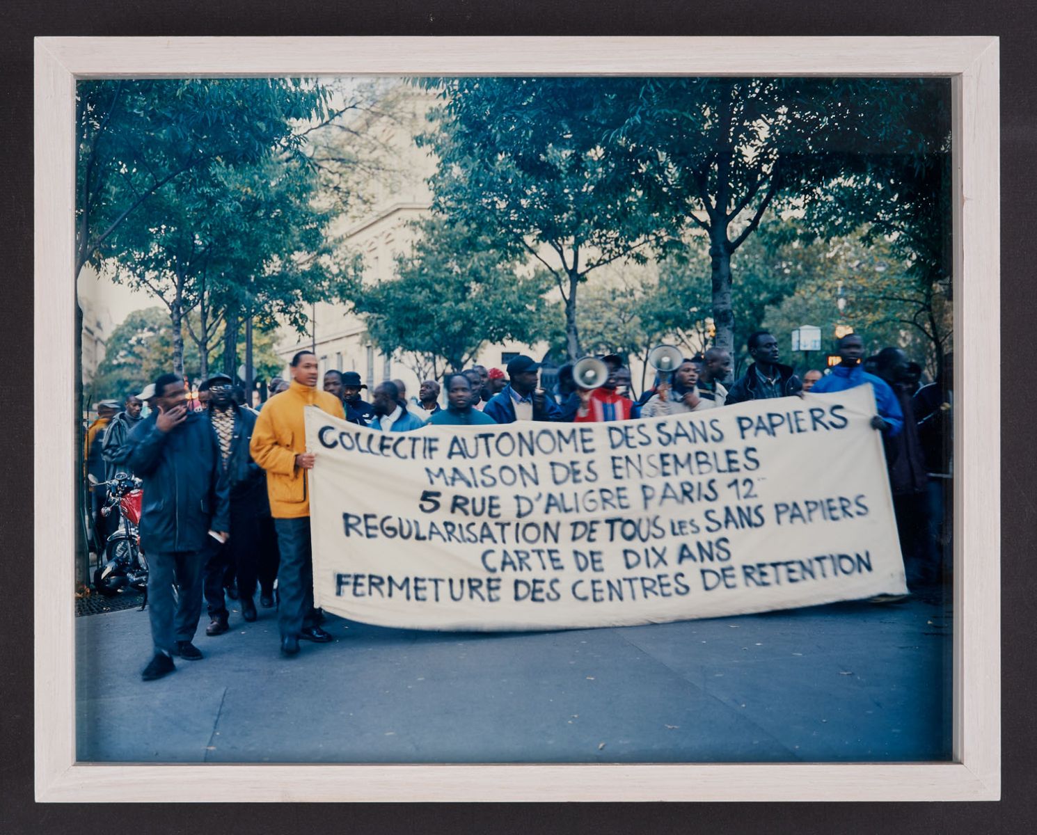 Manifestations du collectif des sans-papiers de la Maison des Ensembles (titre de l'ensemble)