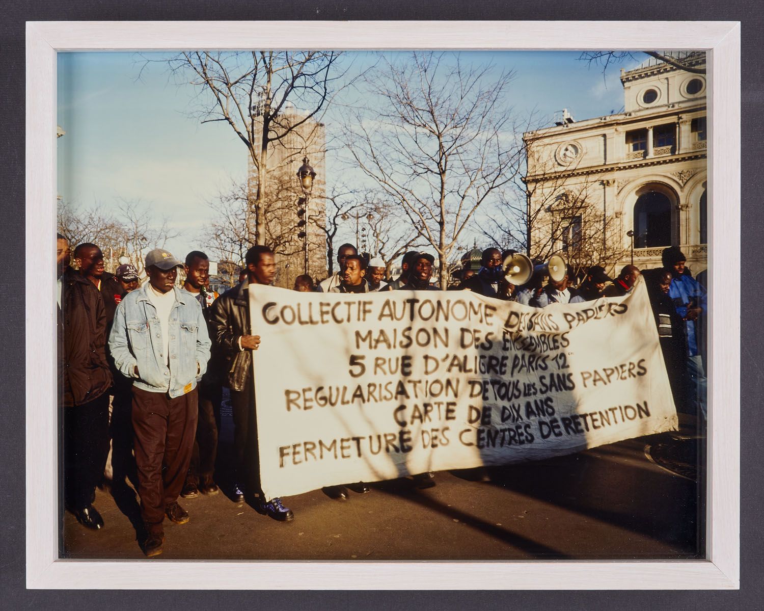 Manifestations du collectif des sans-papiers de la Maison des Ensembles (titre de l'ensemble)