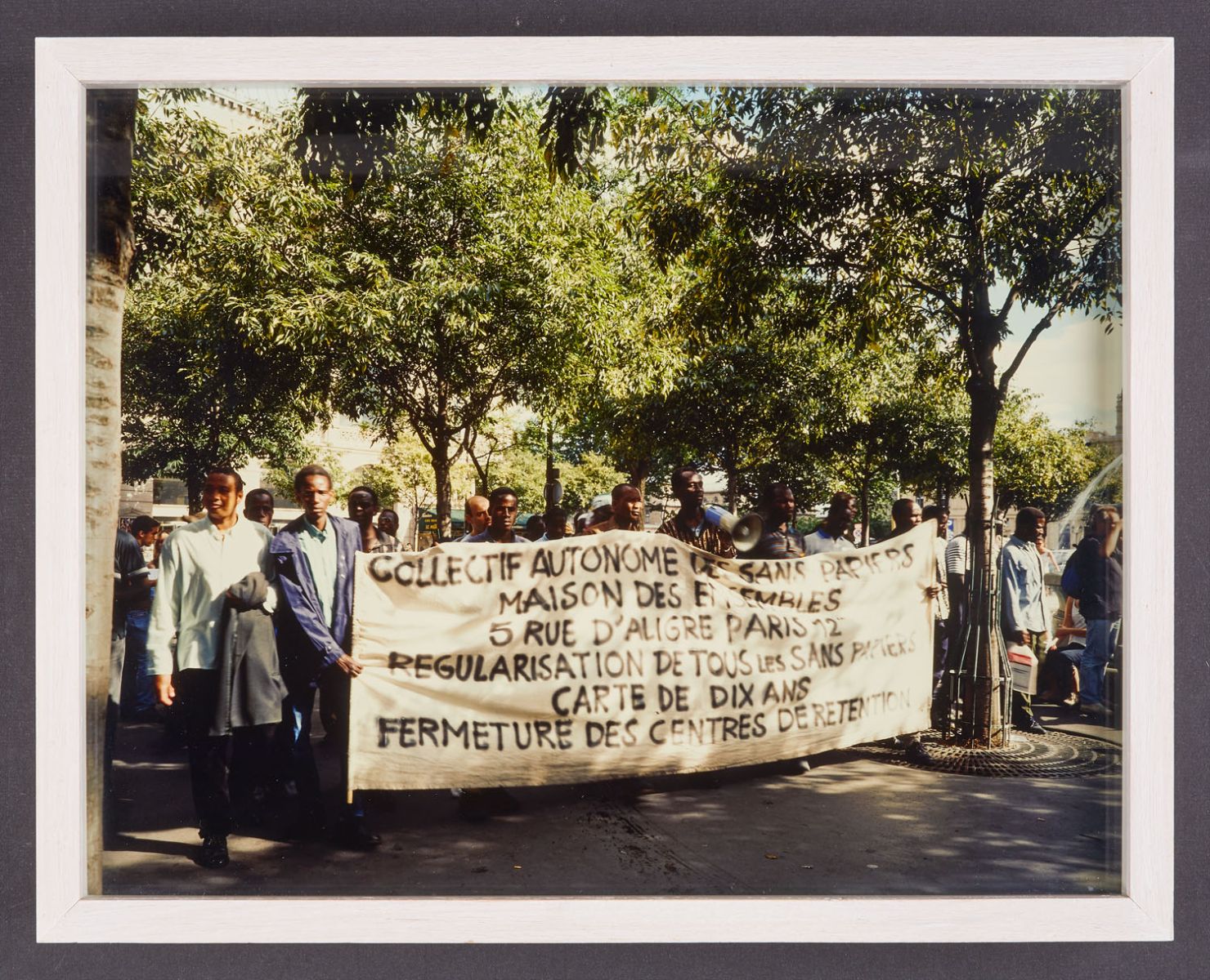 Manifestations du collectif des sans-papiers de la Maison des Ensembles (titre de l'ensemble)