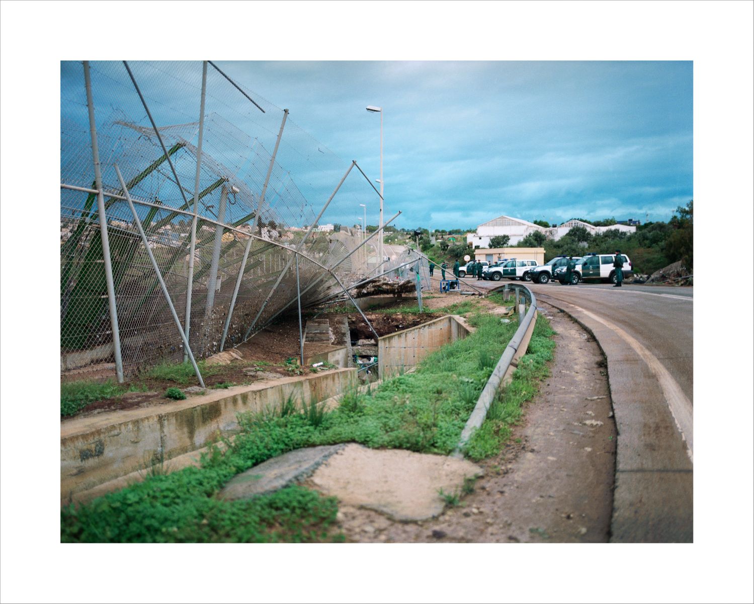 Je suis pas mort, je suis là (titre de la série)) ; La Valla II- Brèches. Mellila, 2008