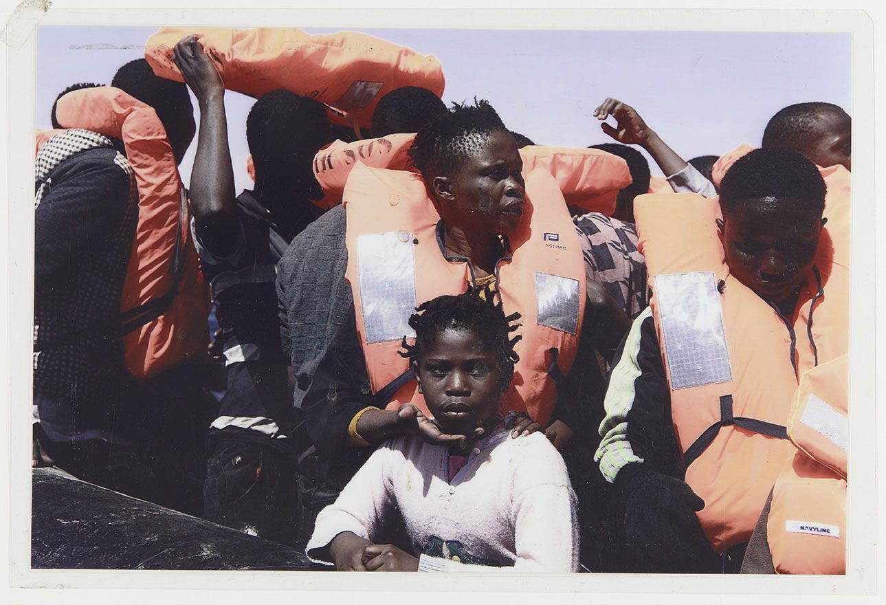 "Petite fille sur un bateau" (titre factice)