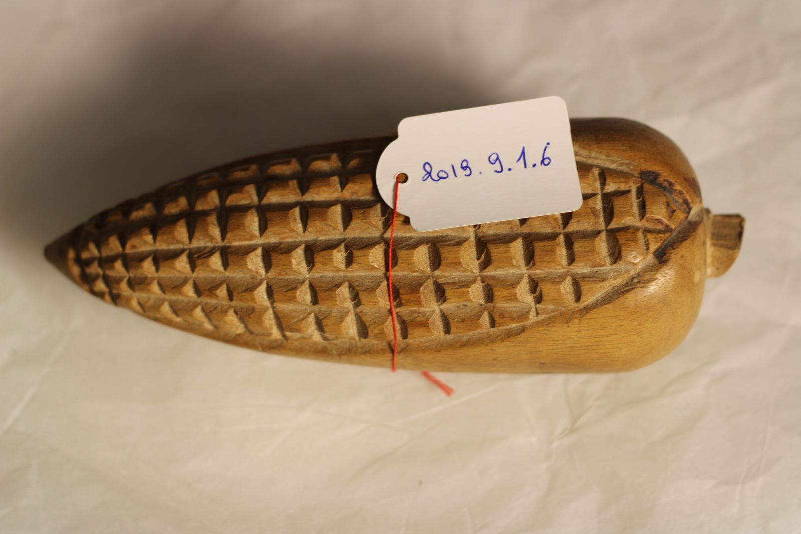 Plateau de fruits de Louis B. ; épi de maïs