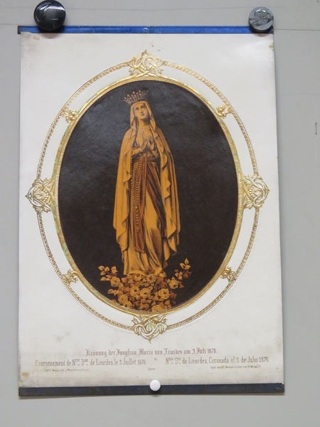 Couronnement de Ntre Dame de Lourdes le 3 Juillet 1876. (titre inscrit, allemand, français, espagnol)