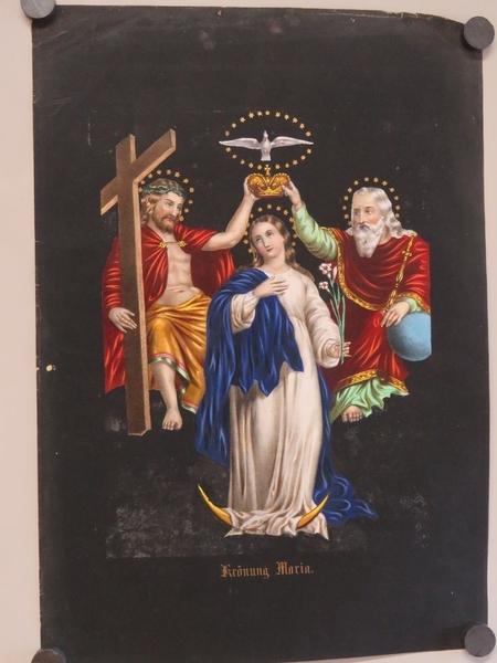 KRÔNUNG MARIA. (titre inscrit, allemand) ; Le couronnement de Marie (titre traduit)