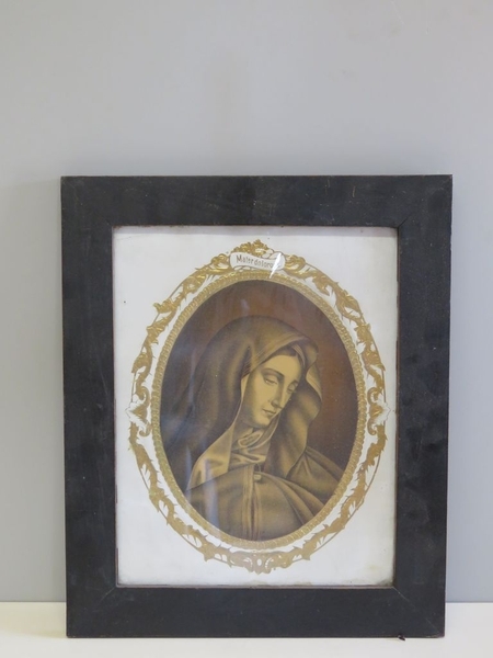 Mater dolorosa. (titre inscrit, latin)