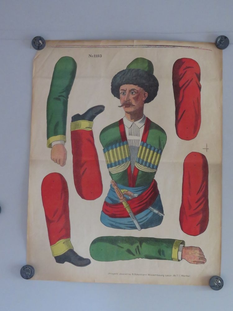 Pantin soldat turc au chapeau vert à poils. (titre factice)