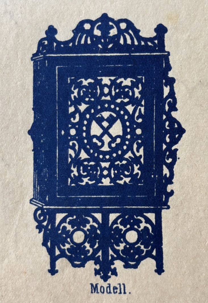 Laubsägevorlagen. Schlüsselkästchen. (titre inscrit, allemand) ; Modèle pour scie à chantourner. Boîte à clés. (titre traduit)