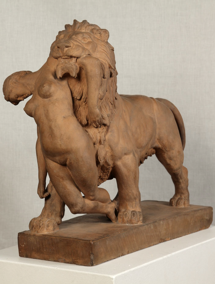 Lion portant une femme dans sa gueule - Le Lion populaire emportant la royauté