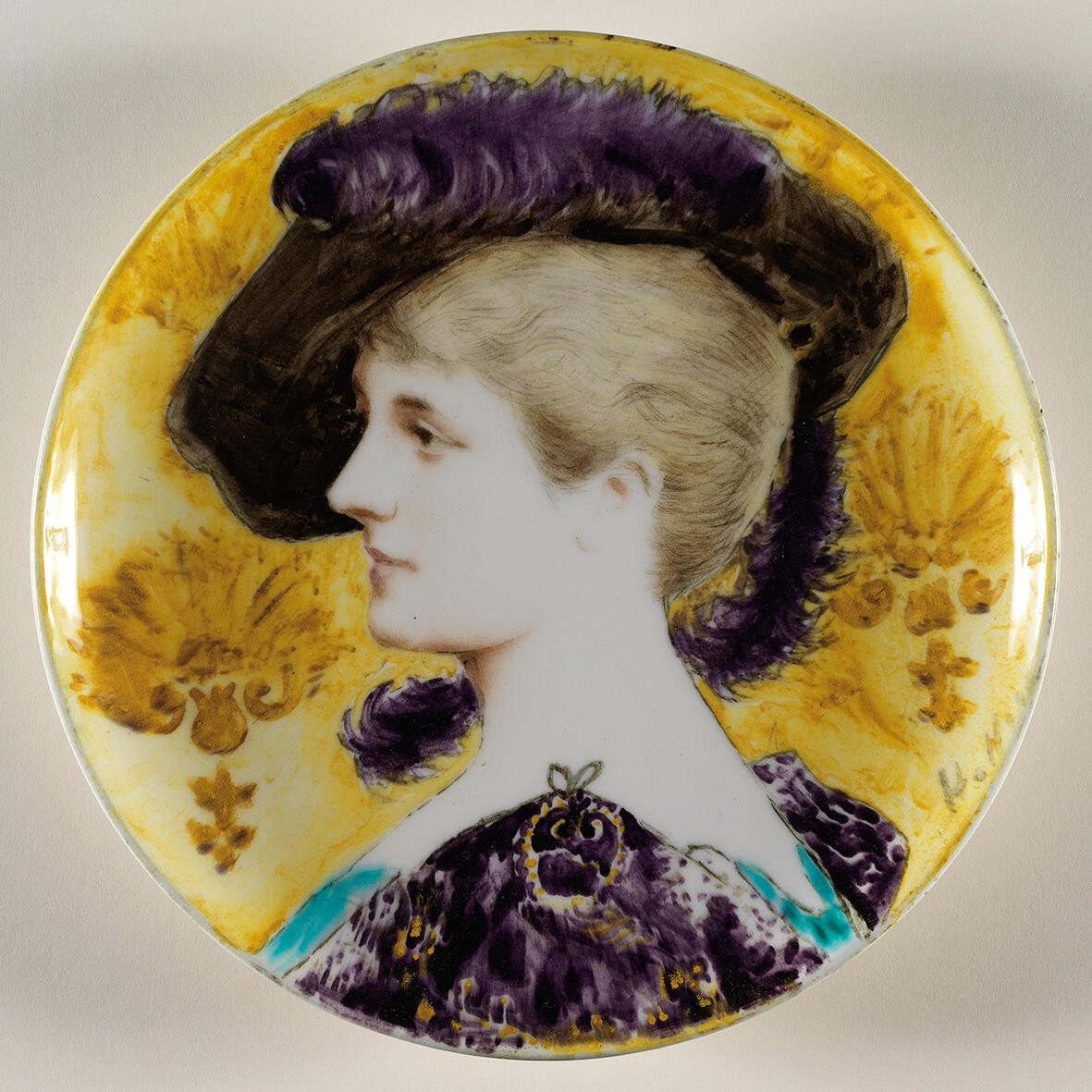 Plat à figure de fantaisie