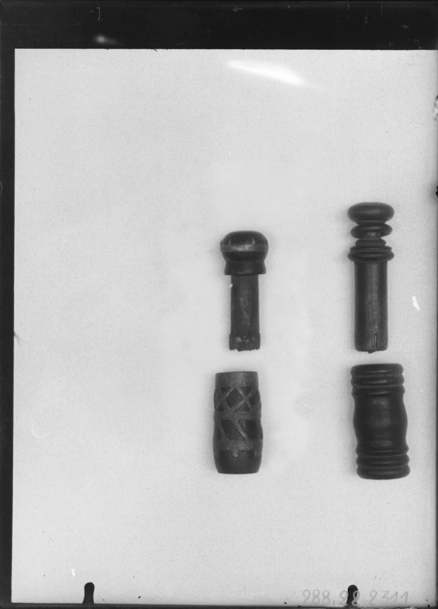 Râpes à tabac (titre factice)