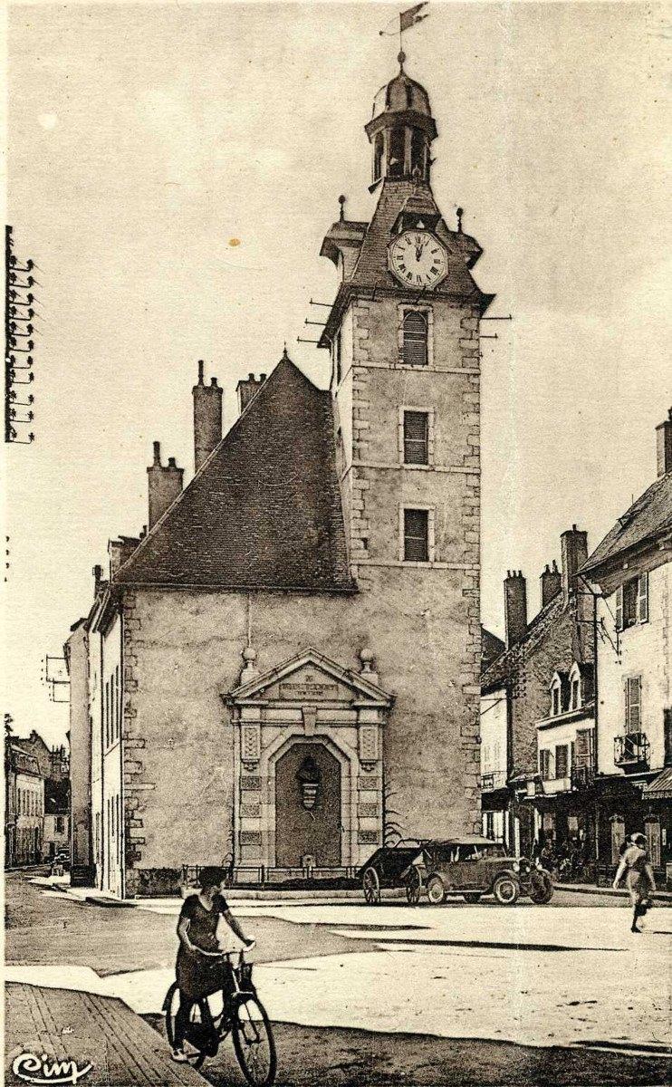 NUITS-ST-GEORGES (C.-d'Or) Le beffroi (titre inscrit)